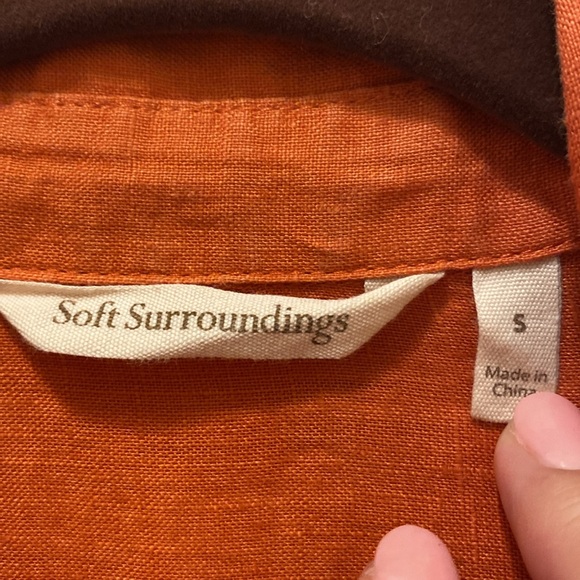 NWOT Soft Surroundings Island Breeze Button 100% Linen Top in burnt orange - Picture 2 of 9